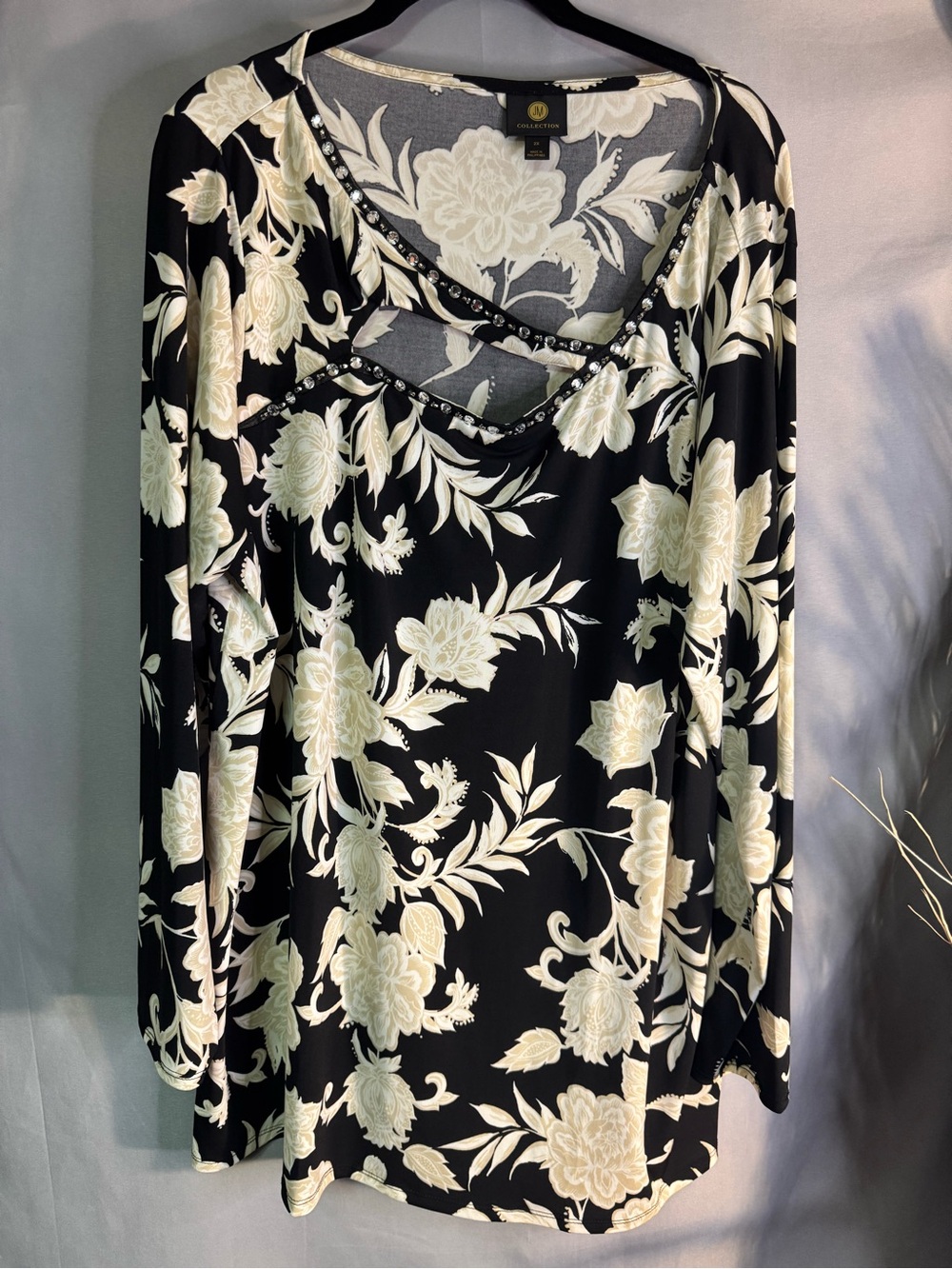 JM Collection Black Long-Sleeve Floral Cutout Top with Cream Blooms